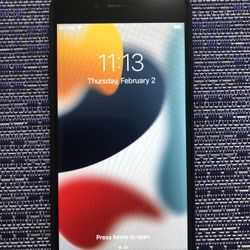 Apple iPhone 7 32GB Unlocked For Any Carrier Like New!