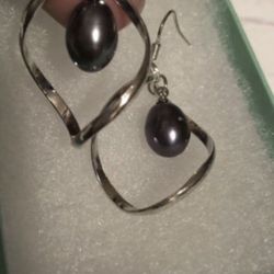 Cultured black pearl earrings 925 sterling silver