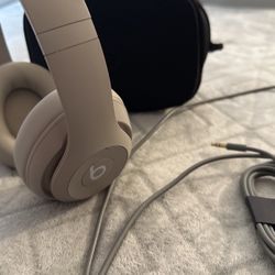 Beats Studio Pro 