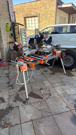 Ridgid Miter Saw with Rolling Stand