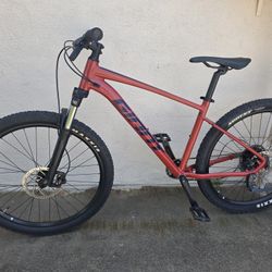 GIANT TALON 2 $425 