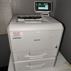 Ricoh Aficio SP 4520DN and Additional paper tray (USB-A to US -B not included)