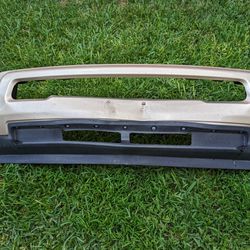 Ram 2500 OEM Bumper And Tow hooks