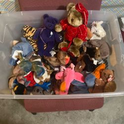 Rare Beanie Babies In Mint Condition Make Me An Offer On The Whole Thing Or You Can Select Whatever You Like 