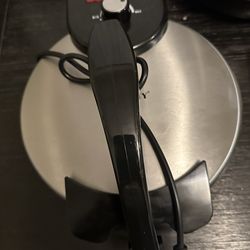 Tortilla maker