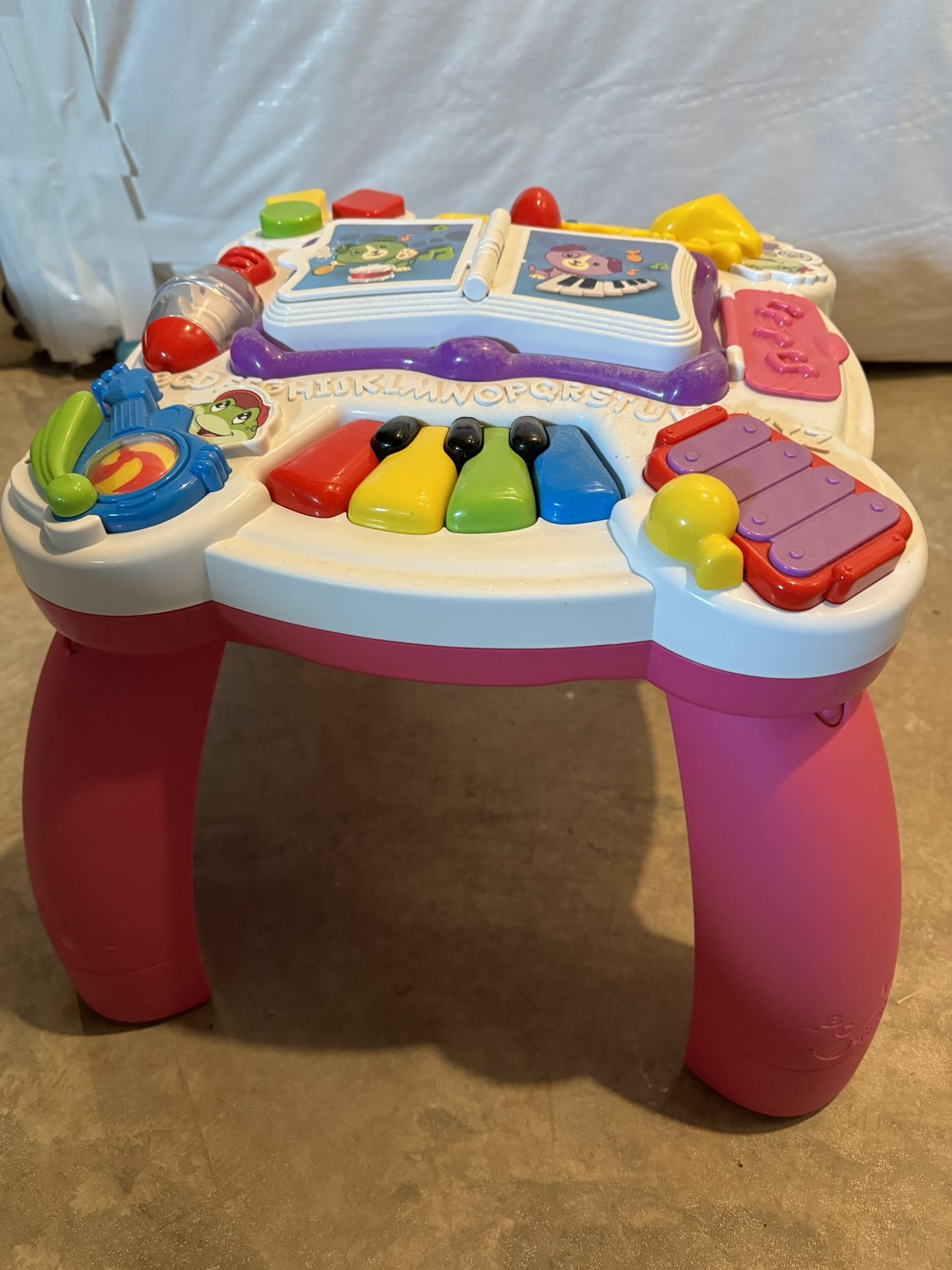 LeapFrog Learn and Groove Musical Table
