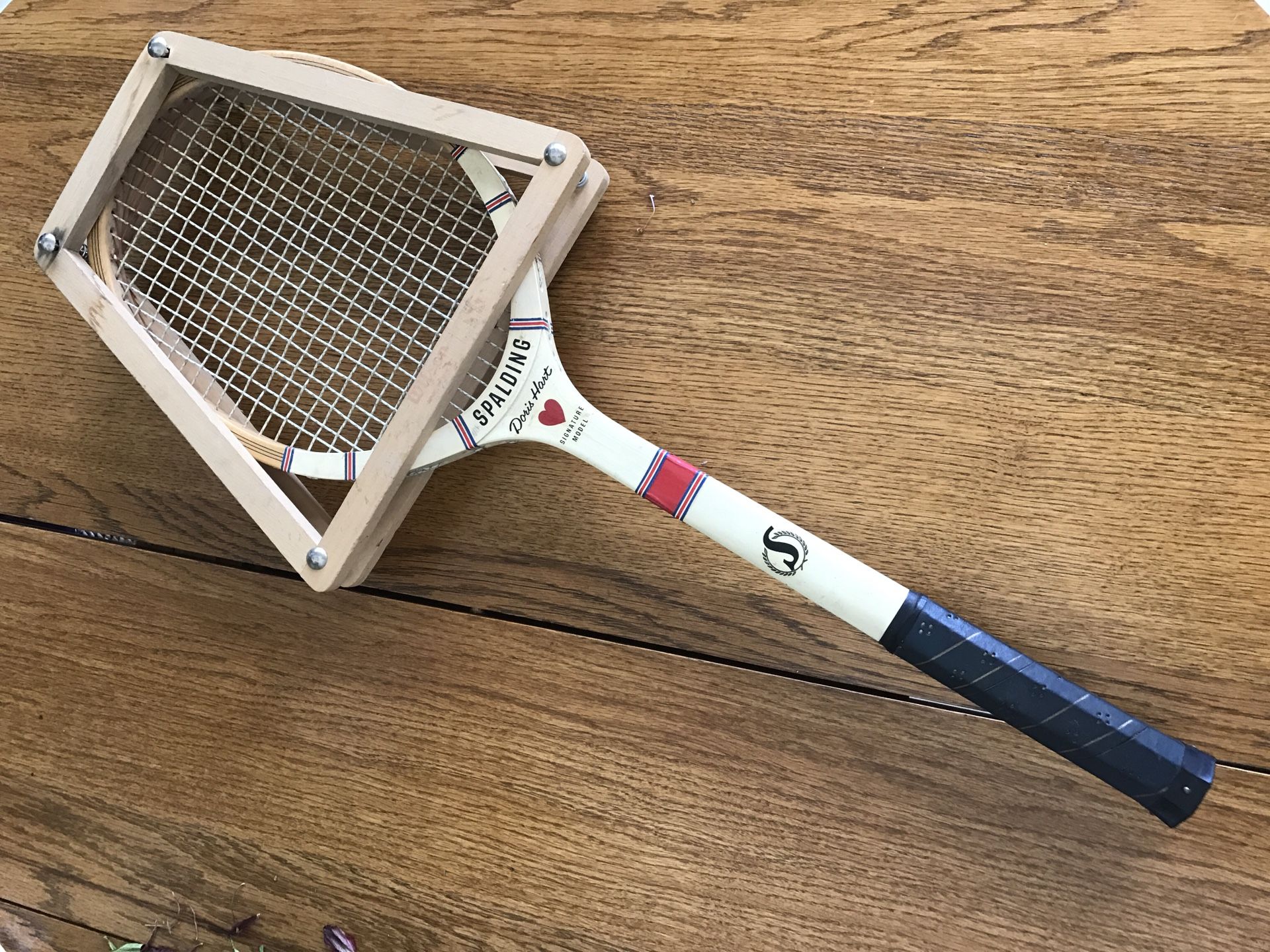Vintage Spalding Doris Hart Signature Model Tennis Racquet/racket