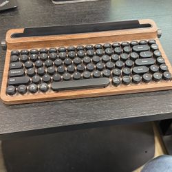 Typewriter Keyboard 