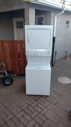 Stackable washer gas dryer