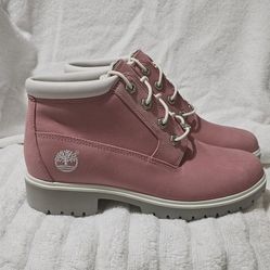 Brand New Timberland Waterproof  Nellie Women's Leather Boots