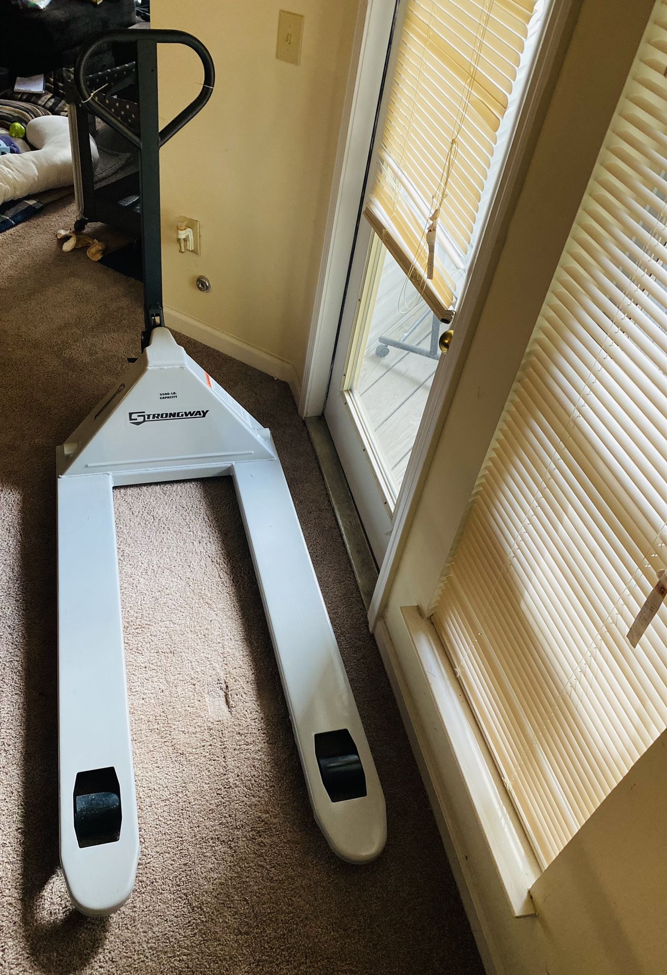 BRAND NEW!! Pallet Jack