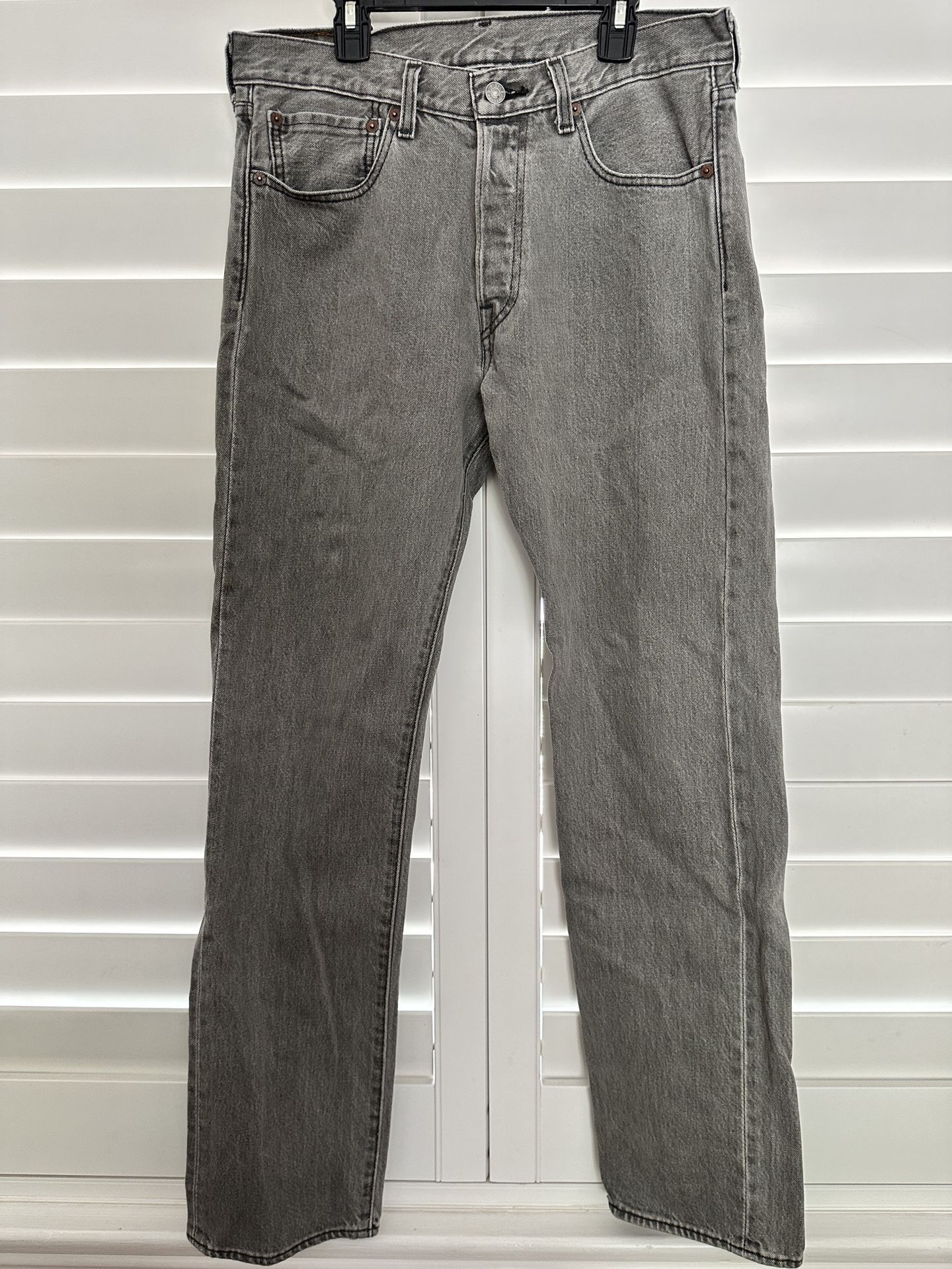 Levi’s 501 31x32 Gray