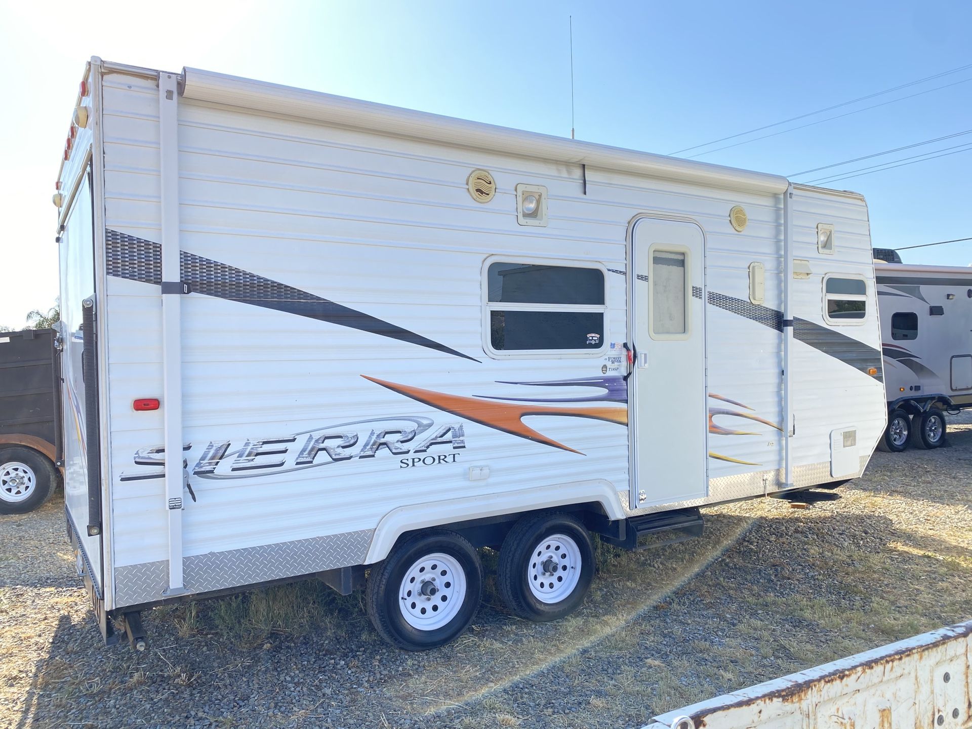 2007 Sierra sport toy hauler for Sale in Corona, CA OfferUp
