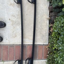 Yakima Cross Bars With Timberland Towers