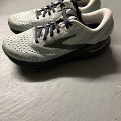 Brooks Women’s Adrenaline GTS 24