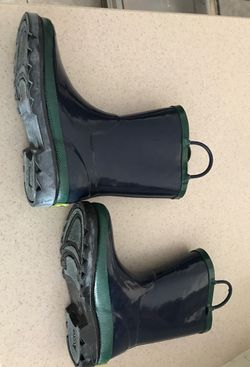 Kids Size 13/1 rain boots