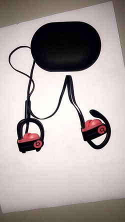 PowerBeats 3 wireless headphones