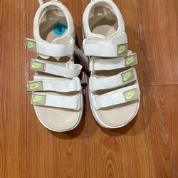 Nike Icon Classic sandals 