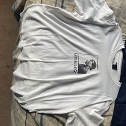 Graphic tupac sharkur tee