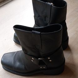  Biker Style Boots Size 7