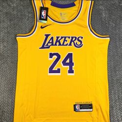 Kobe Bryant 24 lakers home