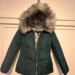 Girls Warm Winter Puffer Jacket with Faux Fur Hoodie