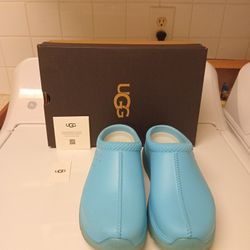 UGG Slip On Shoes Size 7/8