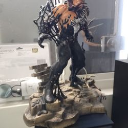 Venom Statue