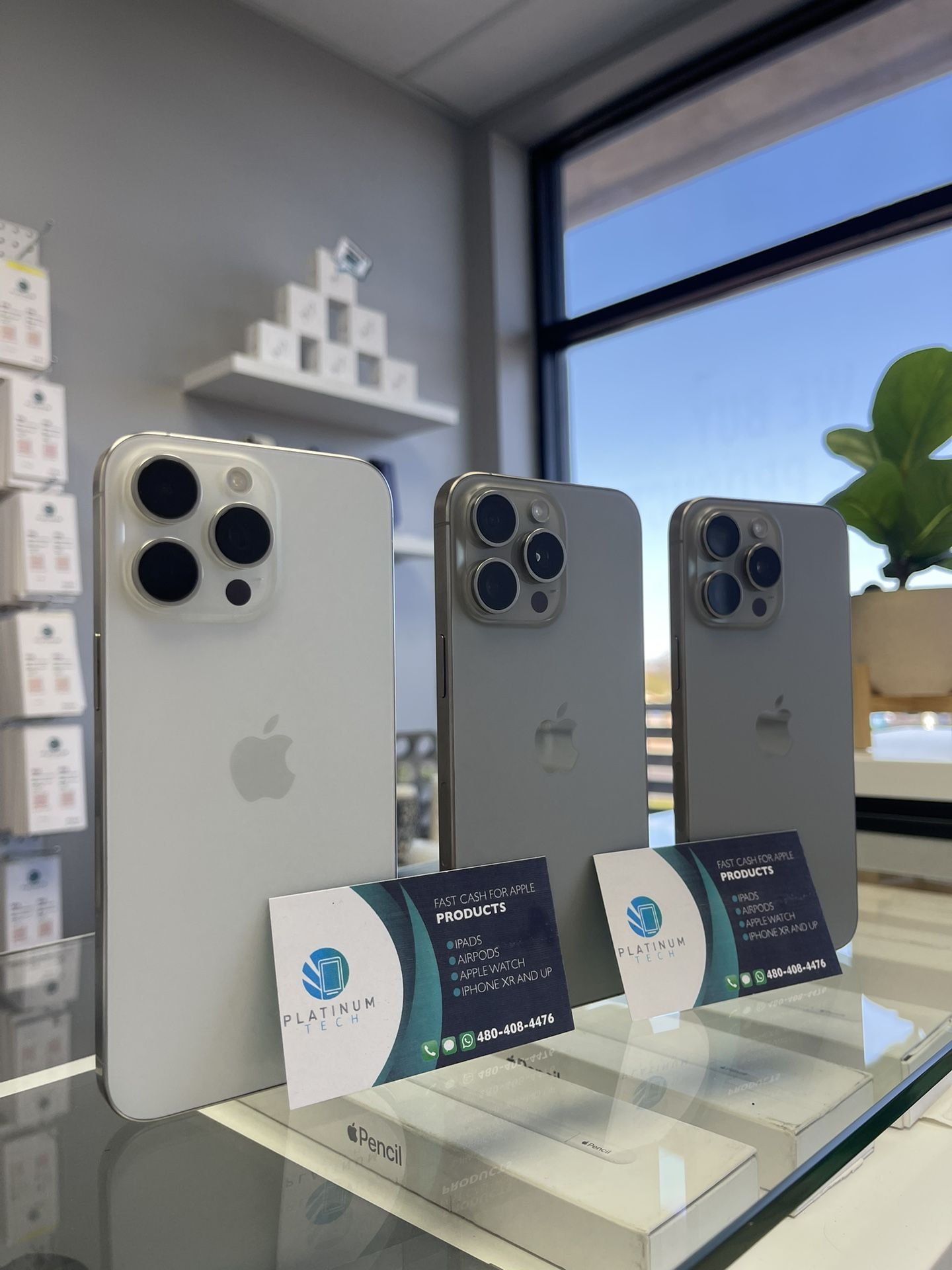 VALENTINES SALE π²ποΈ iPhone 15 Pro Max 256Gb Unlocked Like New AirPods For Free