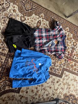 Boys set 3T to 3 size like new $8 for all