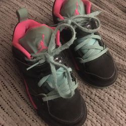 Lnew Toddlers leather Jordan tennis shoes only $20