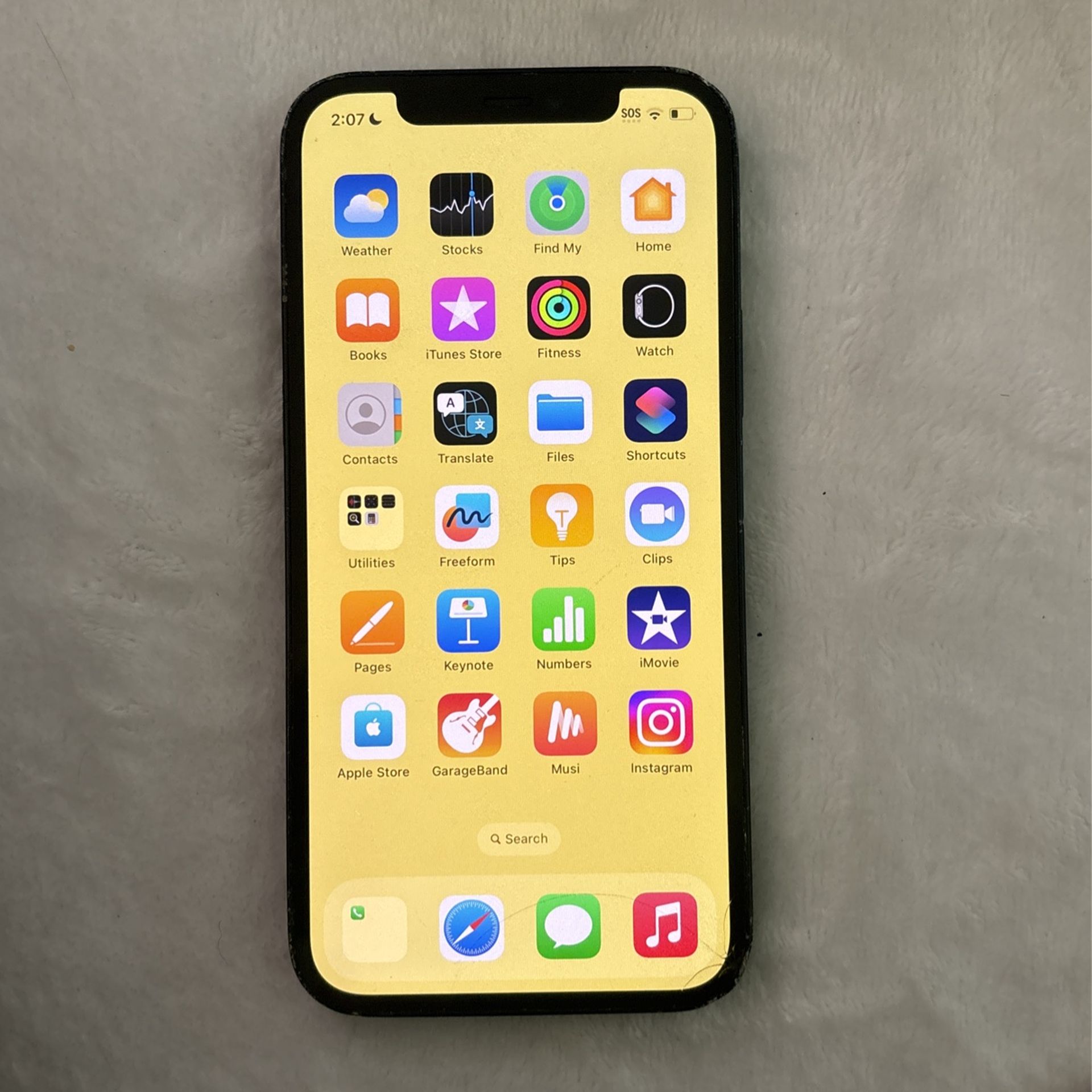 iPhone 12