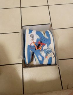 Size 11 - Jordan 1 Retro OG x Off-White High UNC