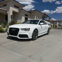 2013 Audi RS5 - Super Low Miles, Super Clean 2 Owner Car