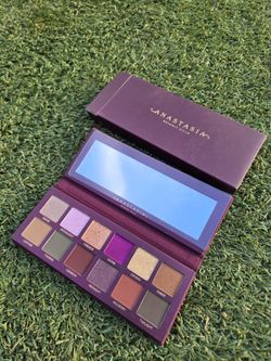 Anastasia Eyeshadow Palette