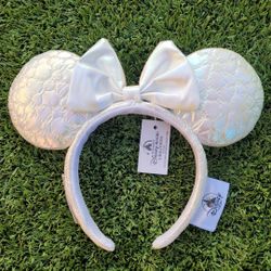 Loungefly Mickey Mouse Icon Quilted Iridescent Ears Headband