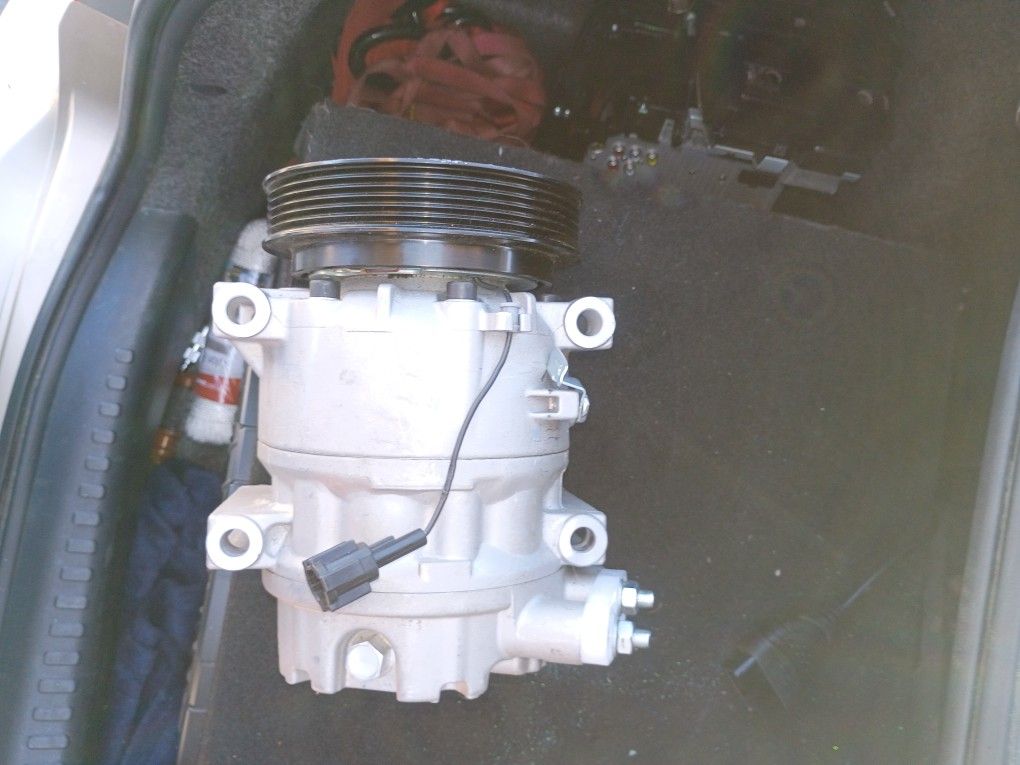 2000 Infiniti I30 Compatible Water Pump