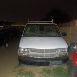 2001 Chevy Astro Van