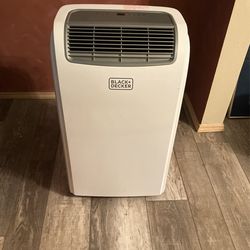 Black & Decker Portable A/C