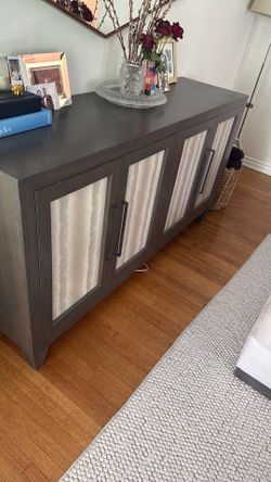 Large Console