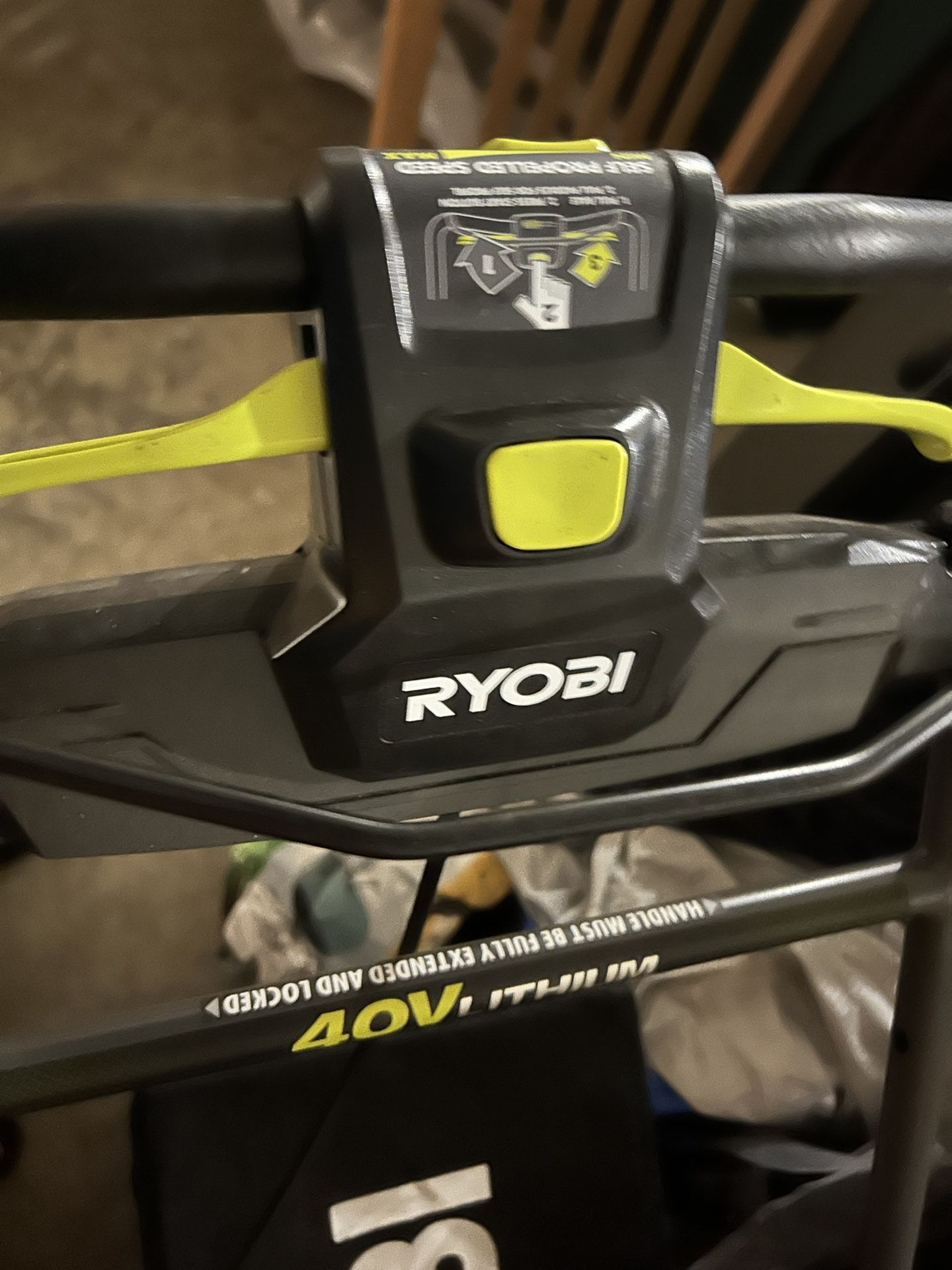 Ryobi 20" RY40190 40-Volt Brushless Cordless Self-Propelled Lawn Mower with 5.0 Ah Battery & Charger