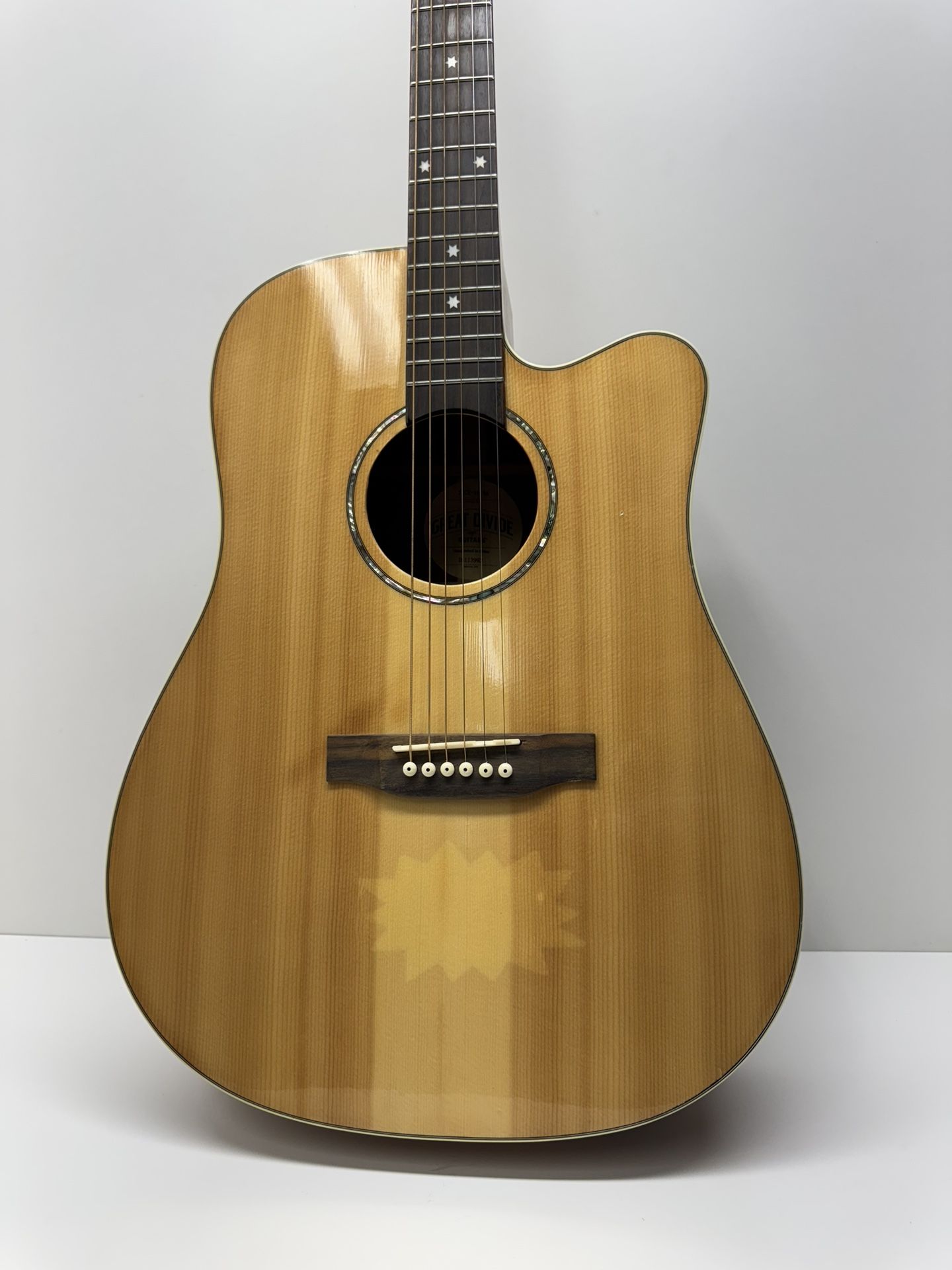 Great Divide Songsmith SDCE-18-NA Dreadnought Acoustic Electric Guitar