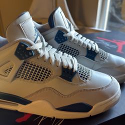 Jordan 4 Military Blue Size 9 Worn One Time 