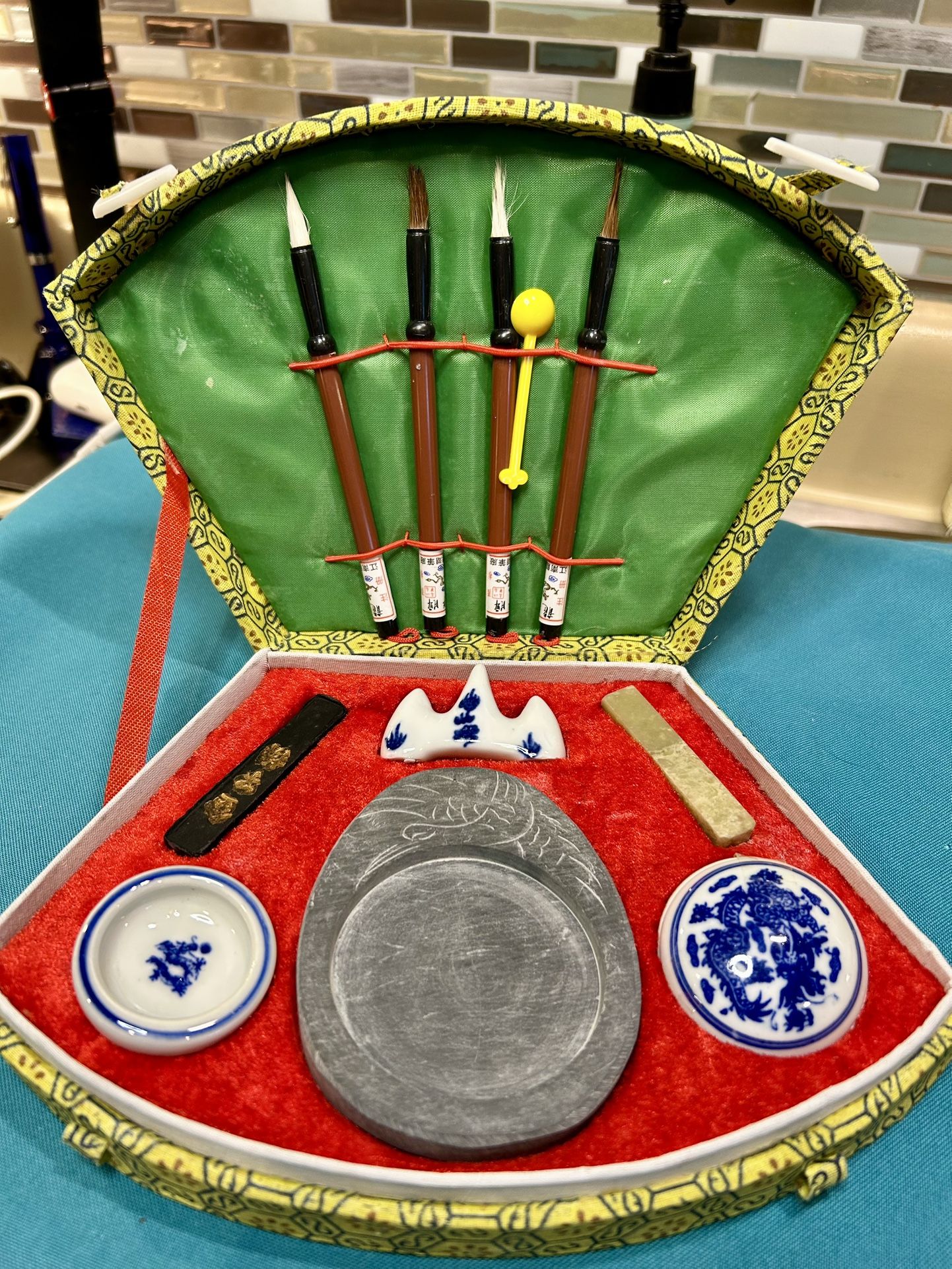 Chinese Calligraphy Set (NEW)
