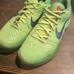 Nike Kobe Grinches Sz 10