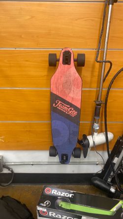 Team Gee skateboard