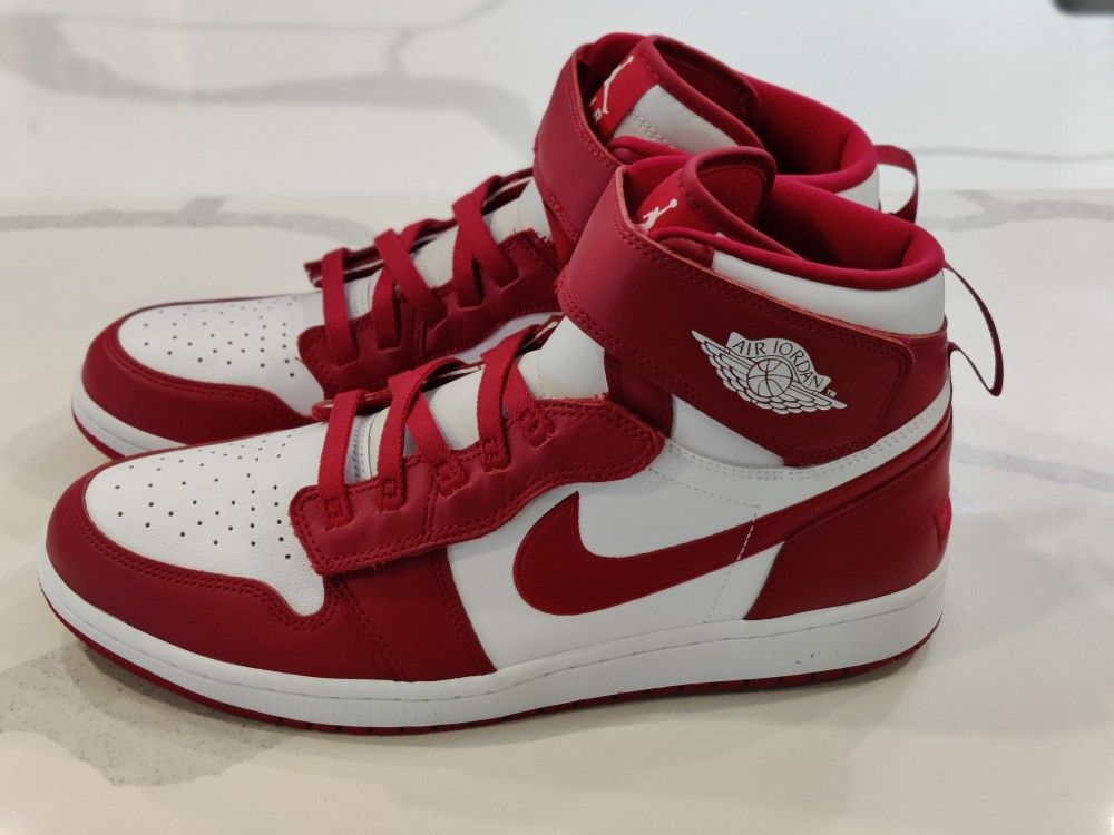 Air Jordan 1. Flyease. White And Cardinal Red Men's 12
