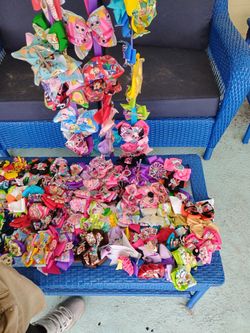 Large Lot of Girls Hair Bows