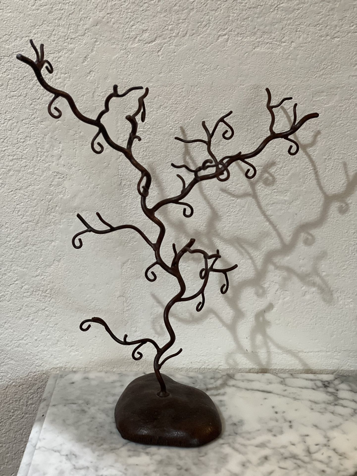 Metal Tree Decor 18” x 13”