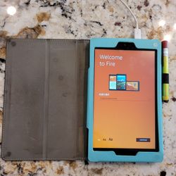Amazon Kindle Fire w/teal Case